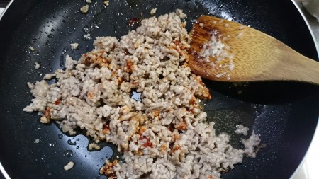 マーボー豆腐行程1